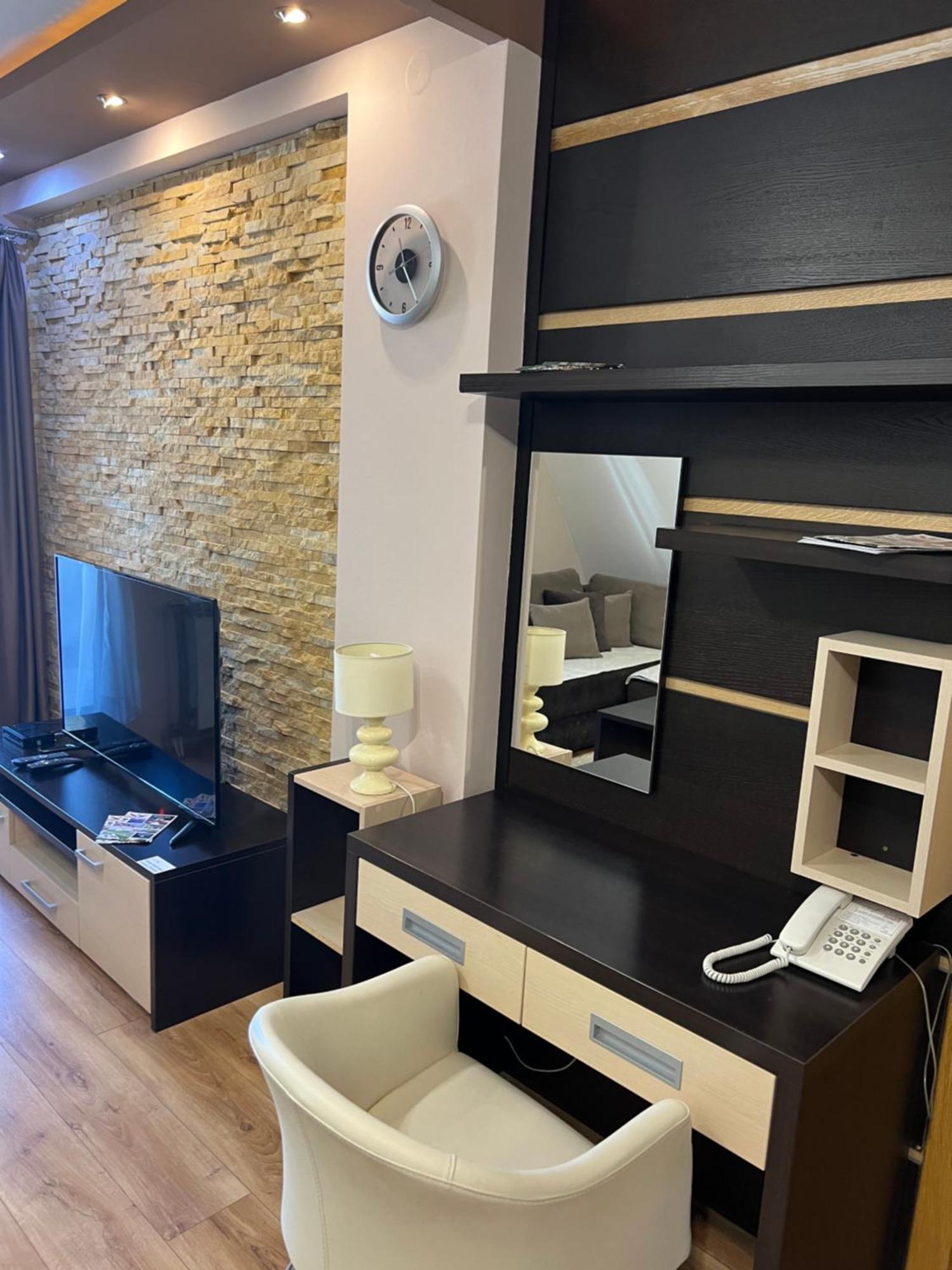 Family Apartmans Harry- Apartmans Of The Apart Hotel & Spa Zoned, Kopaonik - Special Benefit, Children Up To 13 Years Of Age Accompanied By Two Adults Stay For Free-Parking-Breakfast-Pool&Spa Εξωτερικό φωτογραφία